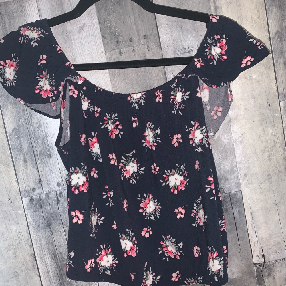 Floral off the shoulder shirt!